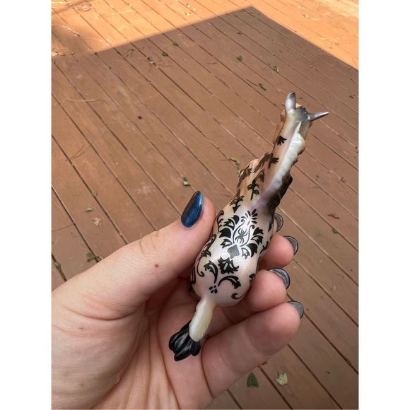 Breyer Mini Nevermore - Picture 5 of 6